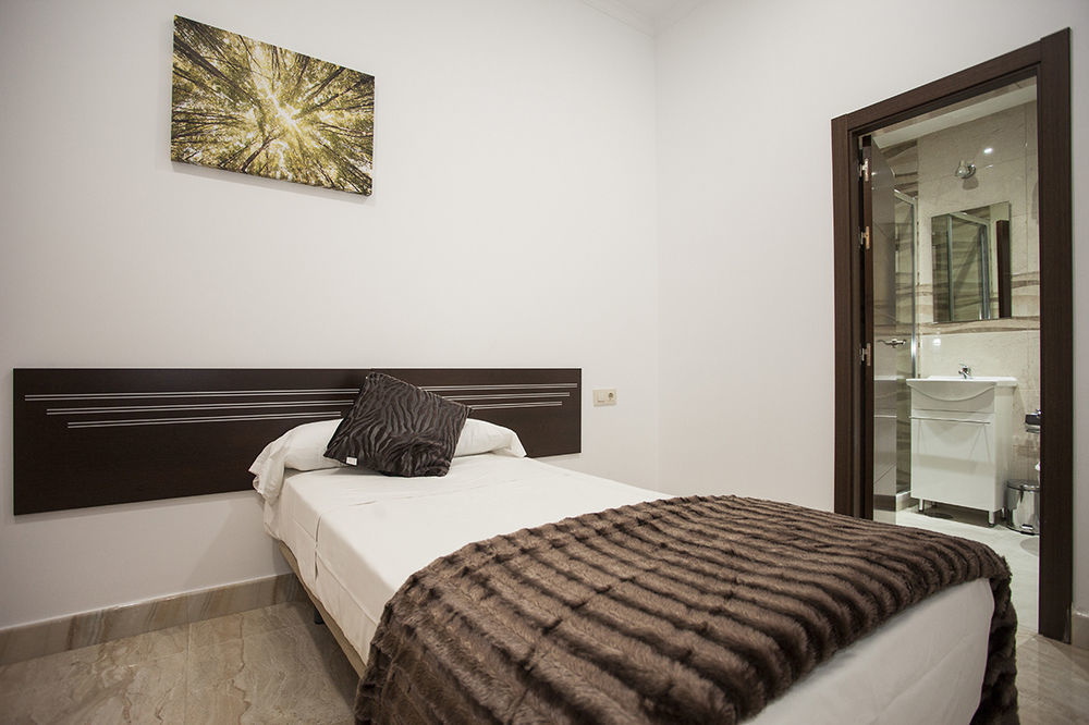 Hostal Rincon De Sol - Centro Madrid - Self Checkin Dış mekan fotoğraf