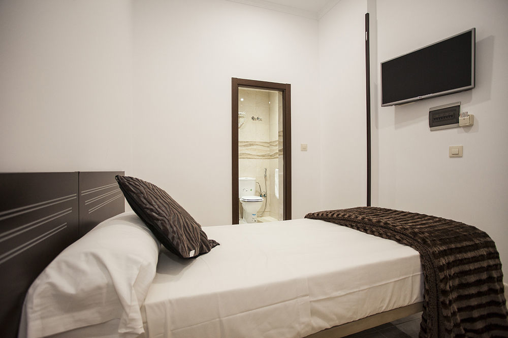 Hostal Rincon De Sol - Centro Madrid - Self Checkin Dış mekan fotoğraf